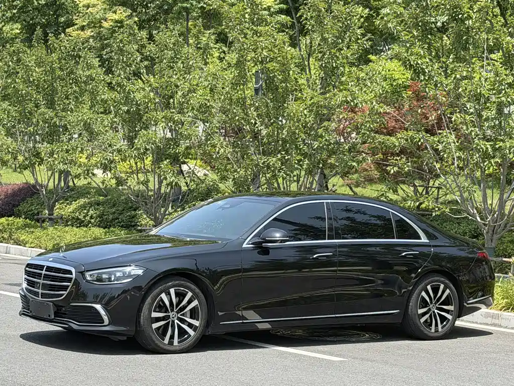 Mercedes-Benz S-Class 2022