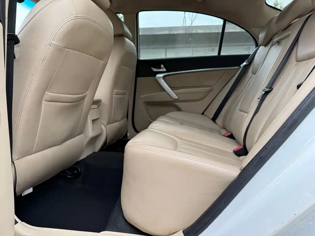 Geely Emgrand 2016