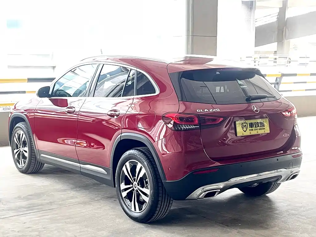 Mercedes-Benz GLA 2023