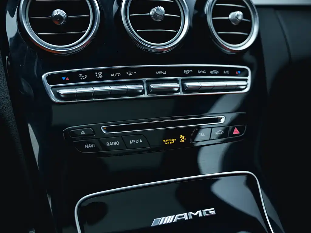 Mercedes-Benz C-Class AMG 2018 — фото 14