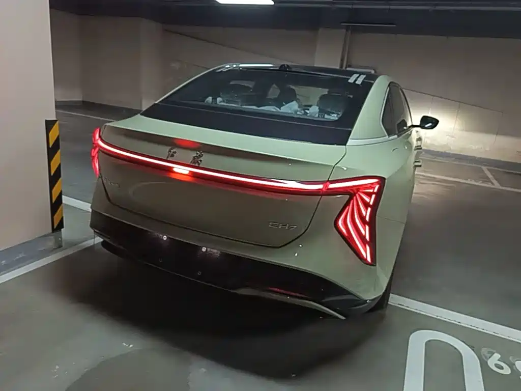 Hongqi EH7 2026