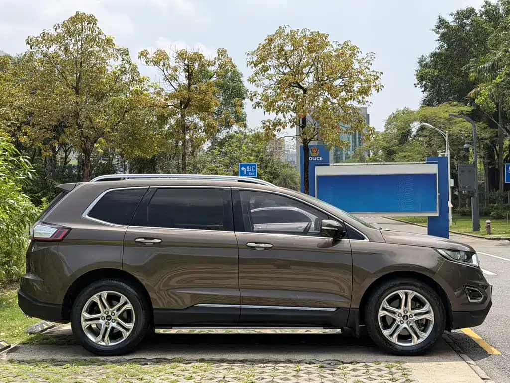 Ford Edge 2018 — фото 3