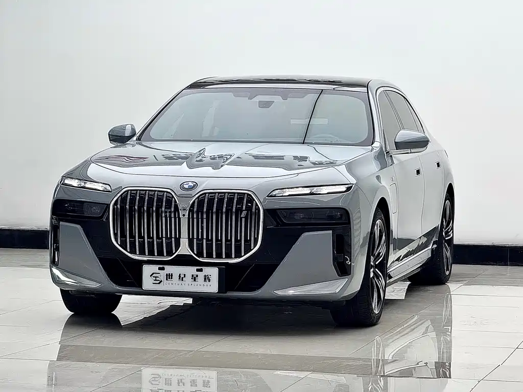BMW i7 2023 — фото 3