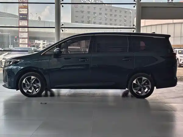 GAC Trumpchi M6 2021