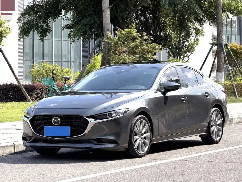 Mazda 3 Axela 2022