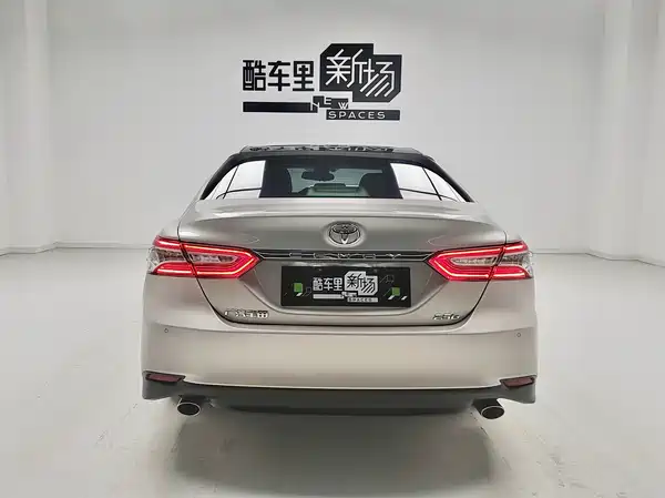 Toyota Camry 2019