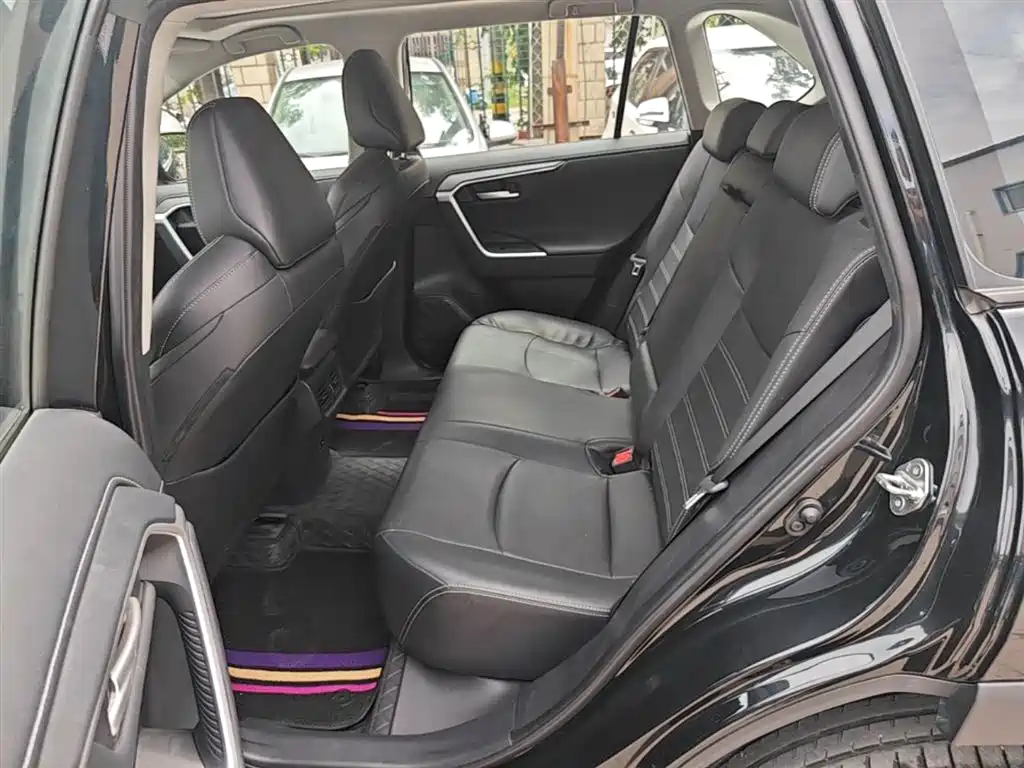 Toyota Wildlander 2023 — фото 17