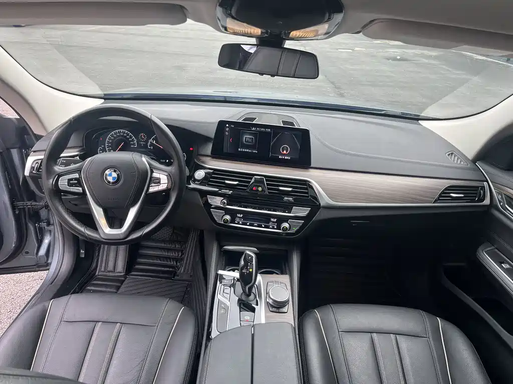 BMW 6 Series GT 2019 — фото 5