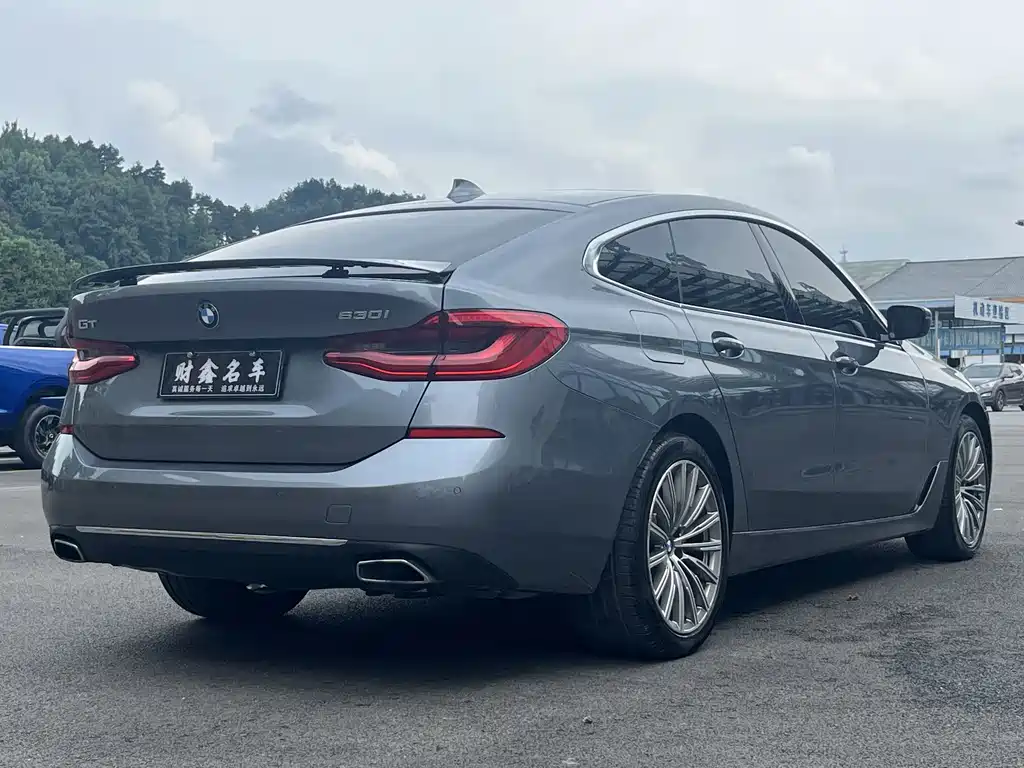 BMW 6 Series GT 2019 — фото 12