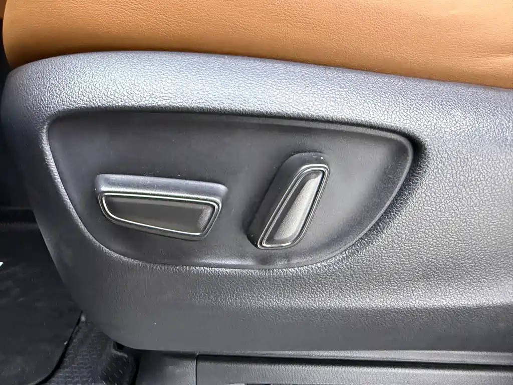 Toyota Vellfire 2024 — фото 17
