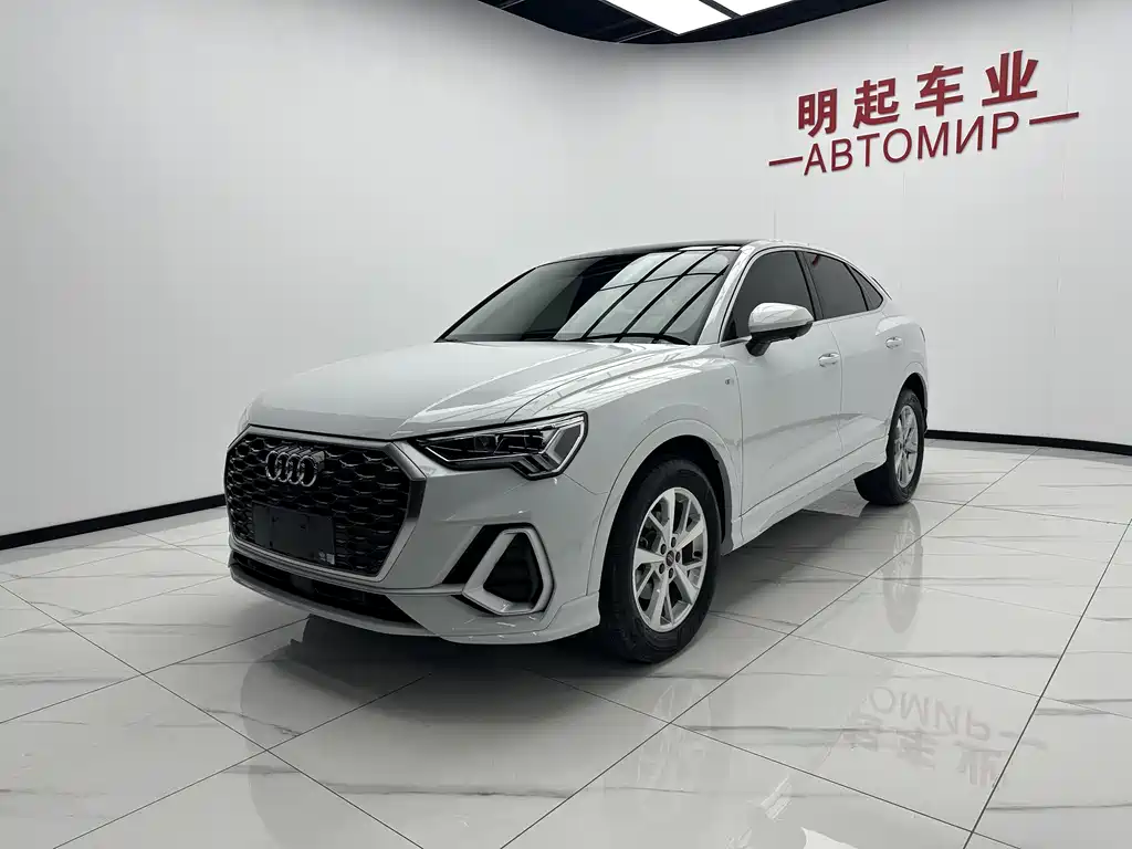 Audi Q3 Sportback 2023 — фото 4