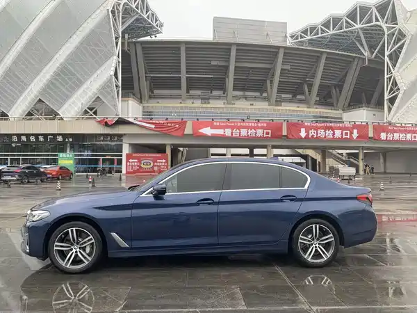 BMW 5 Series 2021