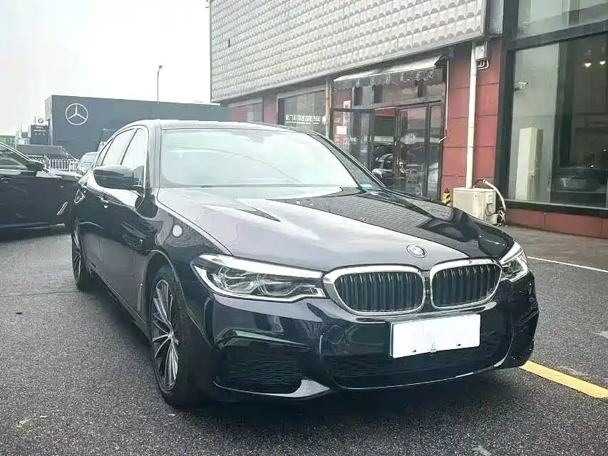 BMW 5 Series 2020 — фото 2