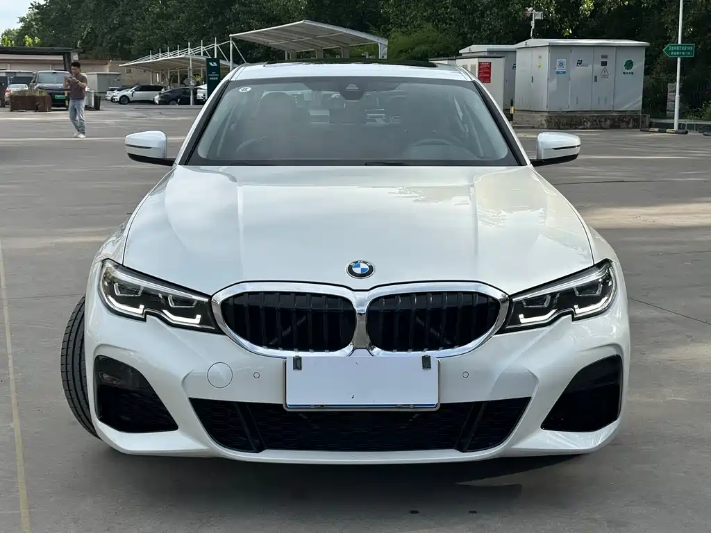 BMW 3 Series 2021