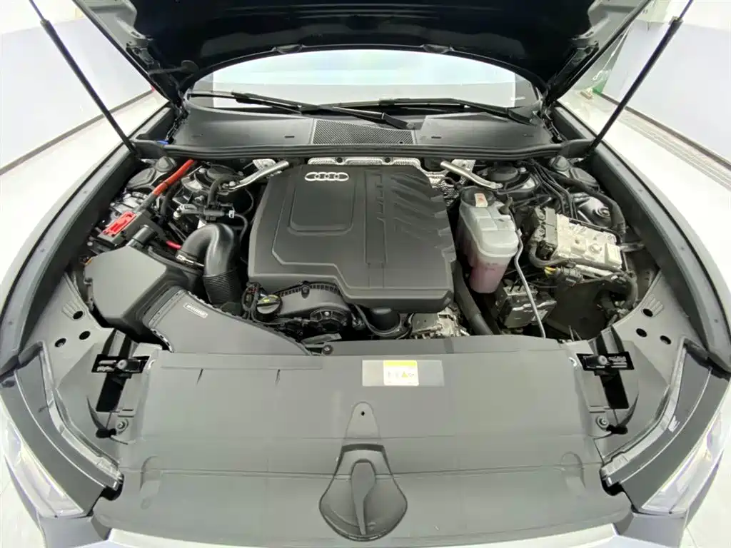 Audi A6L 2023 — фото 12