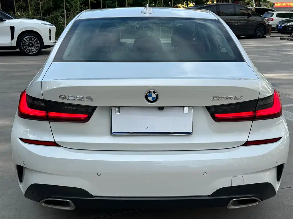 BMW 3 Series 2021