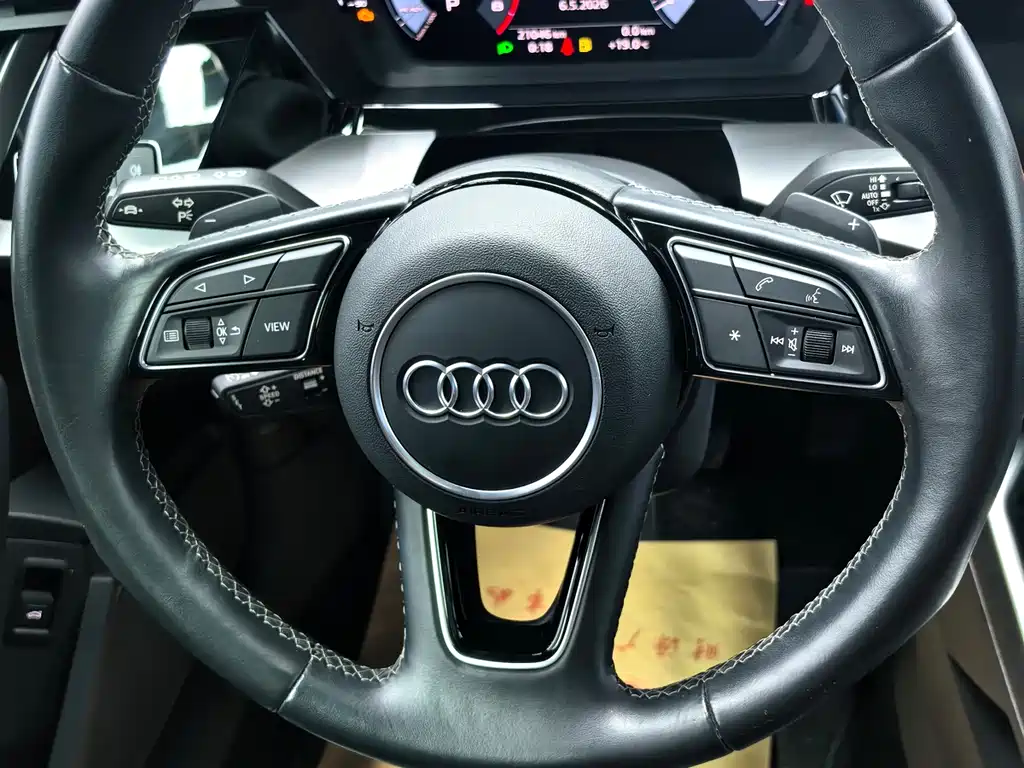Audi A3 2023 — фото 14