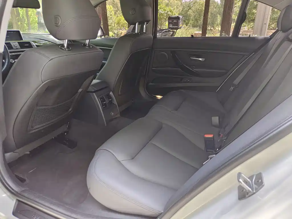BMW 3 Series 2017