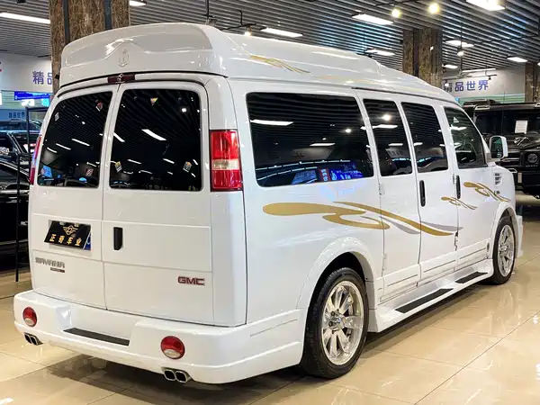 GMC SAVANA 2015