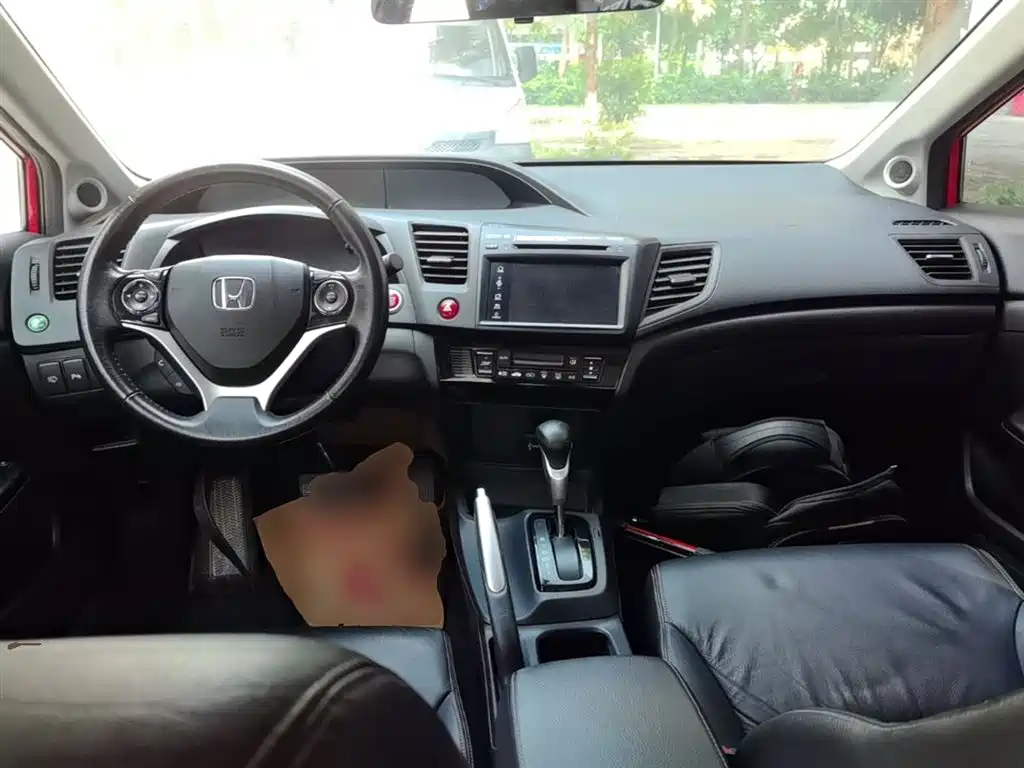 Honda Civic 2015 — фото 10