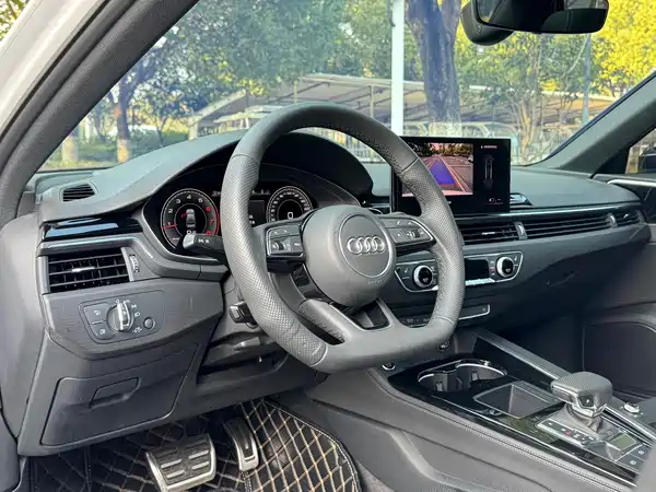 Audi A4L 2024