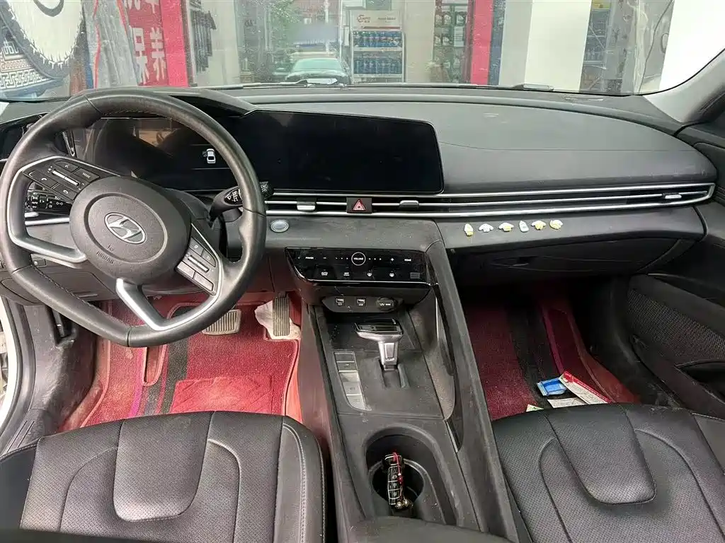 Hyundai Elantra 2022 — фото 14