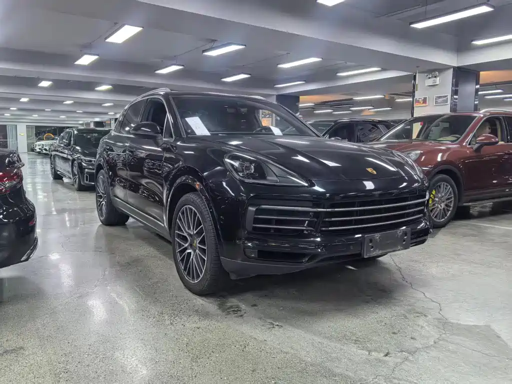Porsche Cayenne 2018 — фото 10