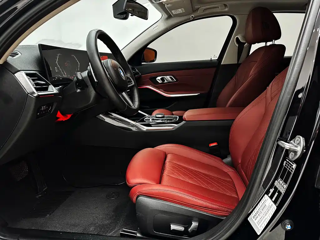 BMW 3 Series 2023 — фото 10