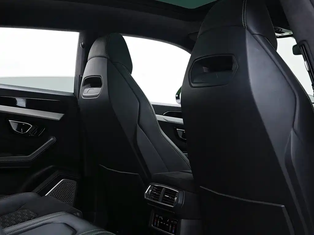 Lamborghini Urus 2021 — фото 15