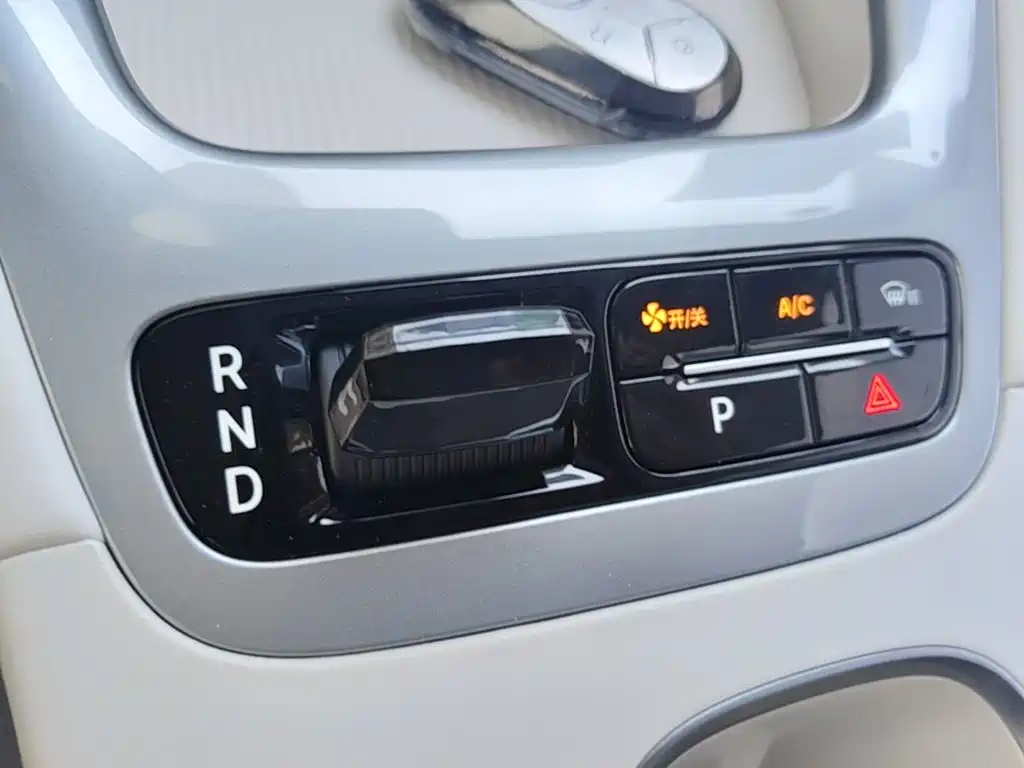Geely Galaxy Starwish 2026 — фото 14