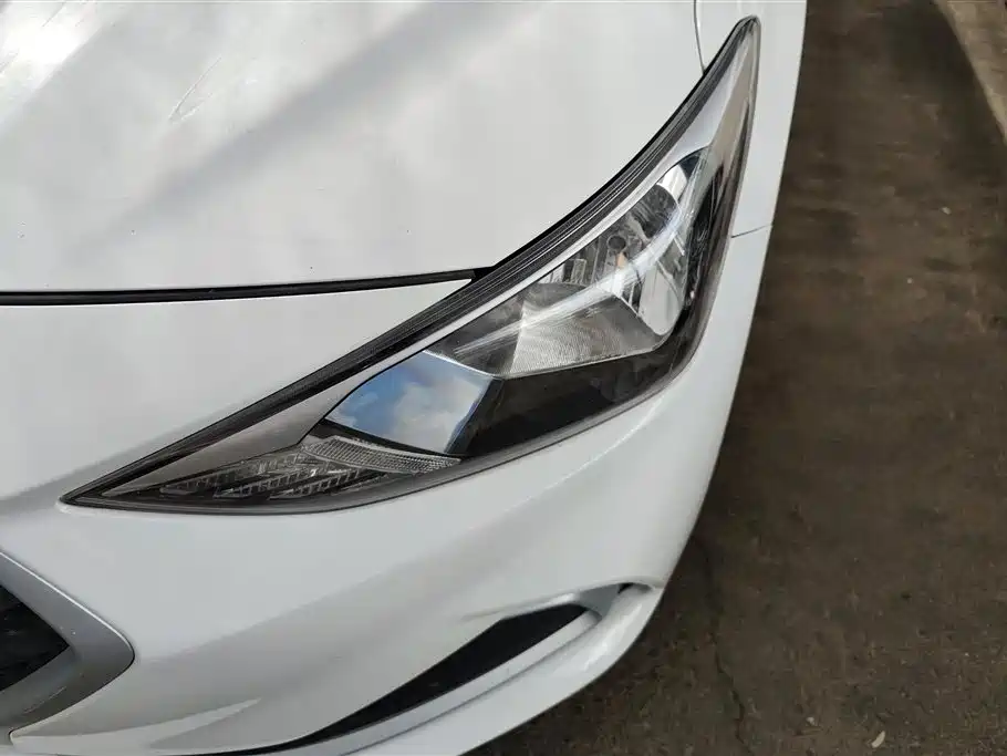 Hyundai Elantra 2022