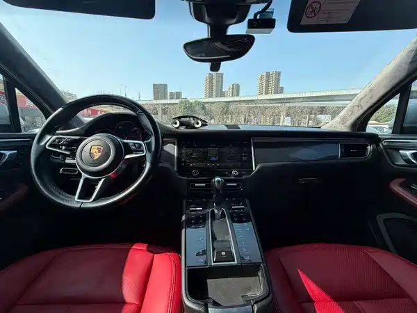 Porsche Macan 2016