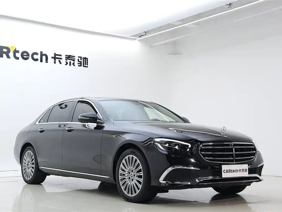 Mercedes-Benz E-Class 2022 — фото 3