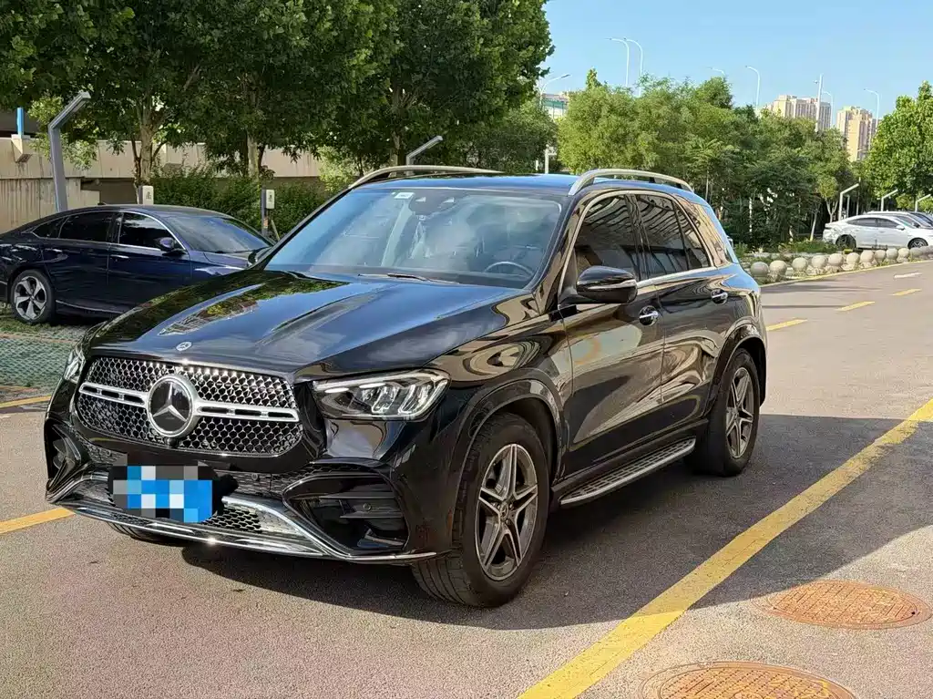 Mercedes-Benz GLE 2024 — фото 1