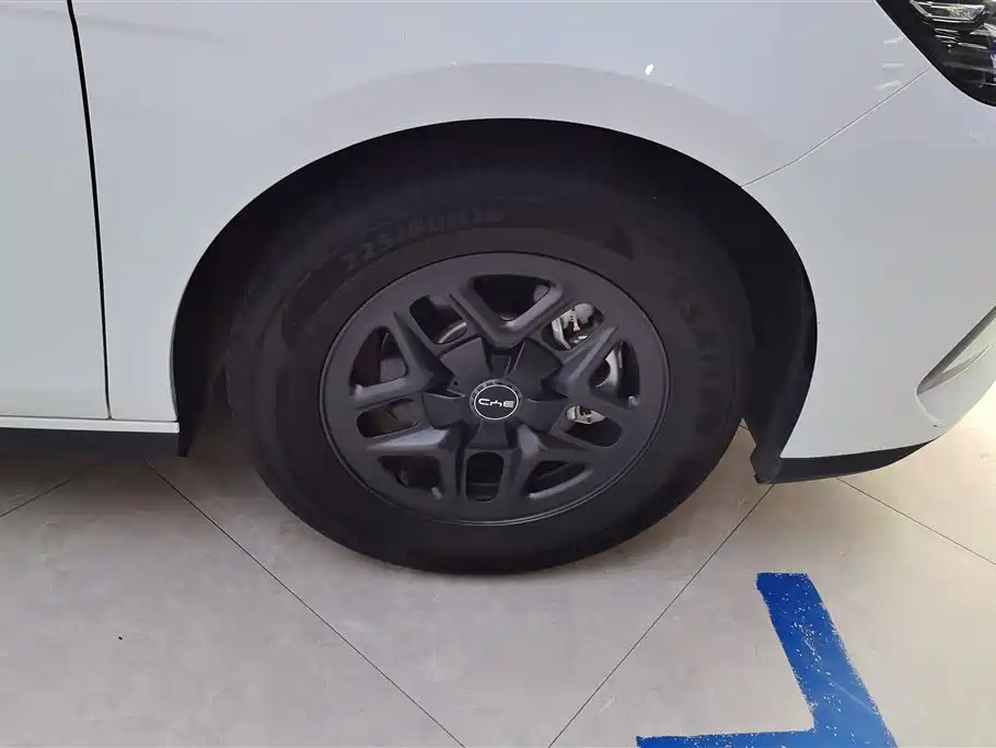BYD Seal 05 DM-i 2025 — фото 6