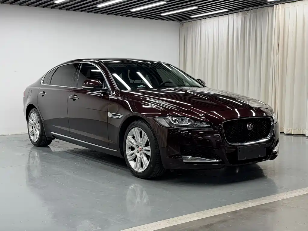 Jaguar XFL 2018 — фото 3