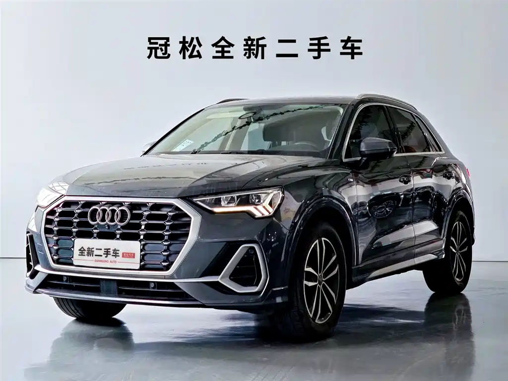 Audi Q3 2021 — фото 1