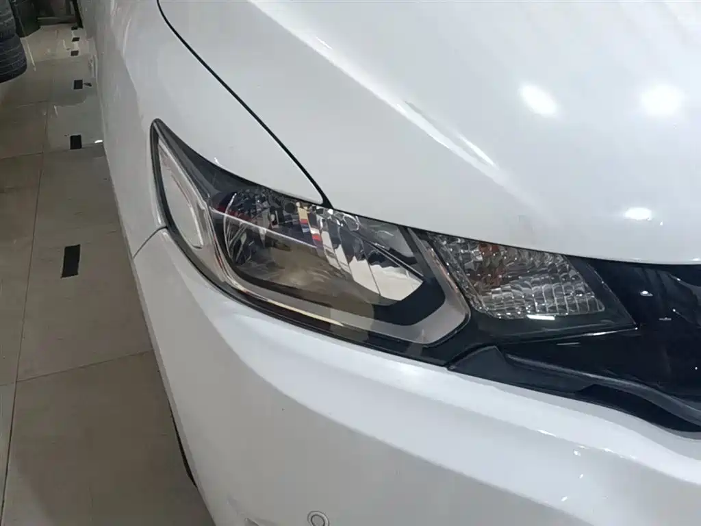 Honda Fit 2016 — фото 13