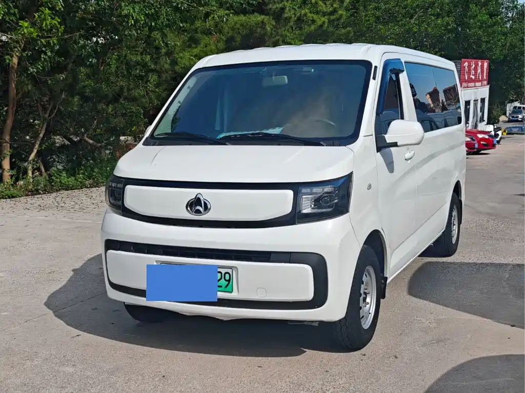 Changan Ruixing EM60 2025