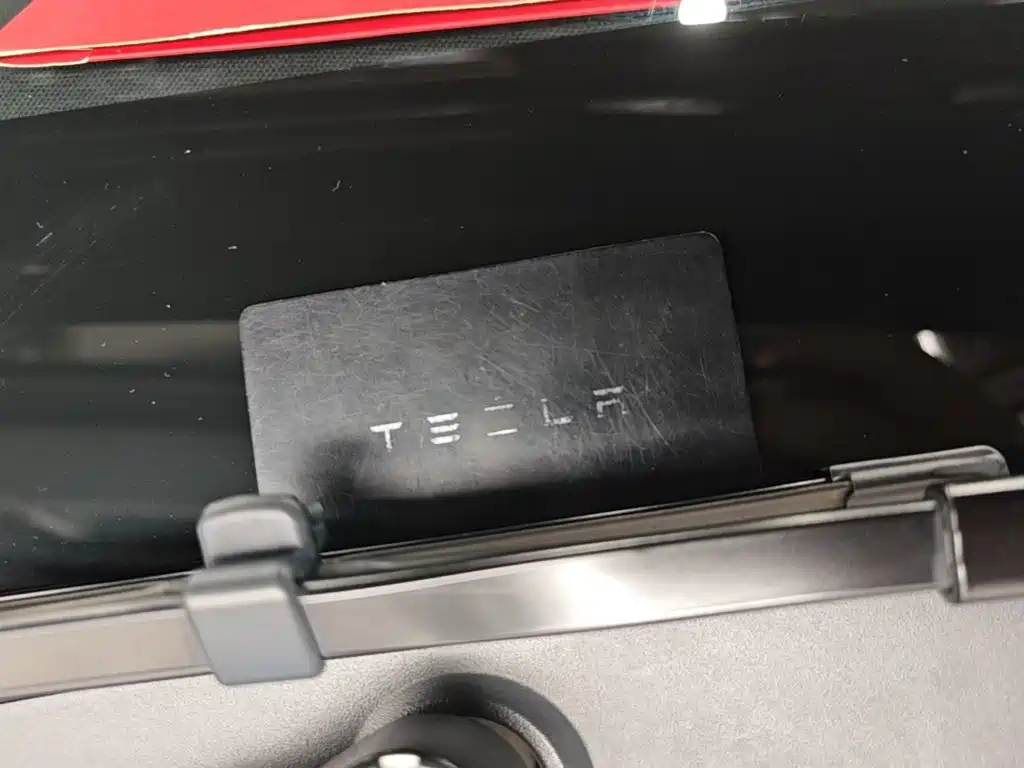 Tesla Model Y 2023 — фото 9