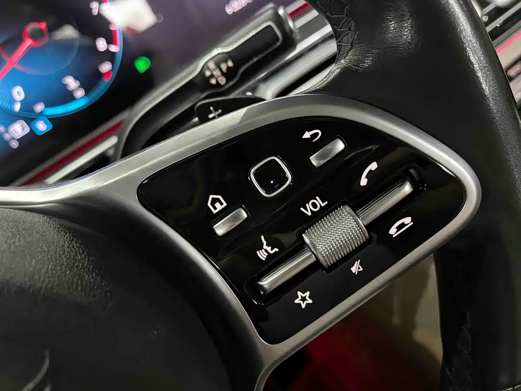Mercedes-Benz GLE 2019 — фото 20