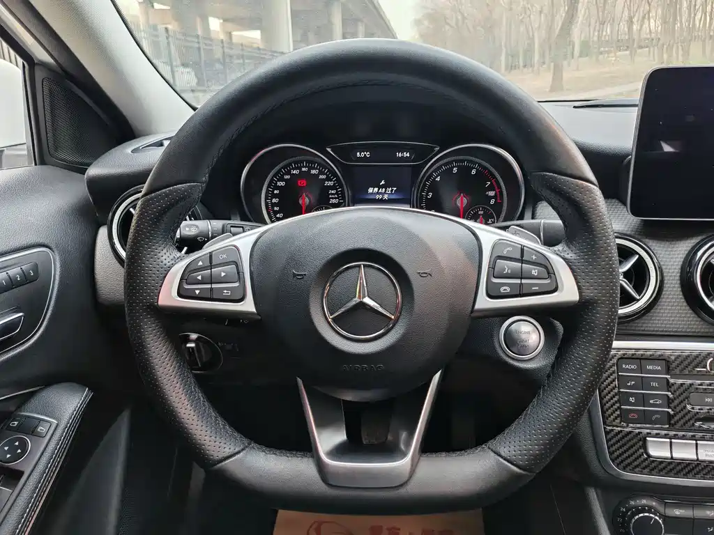 Mercedes-Benz GLA 2020 — фото 13