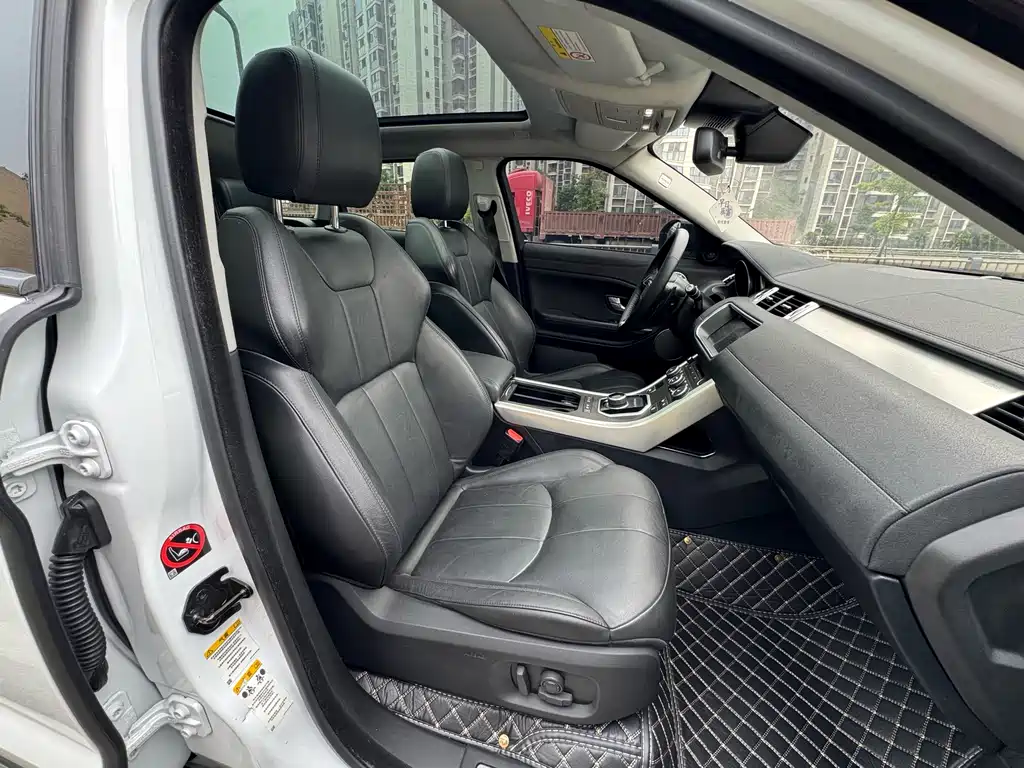 Land Rover Evoque 2018 — фото 11
