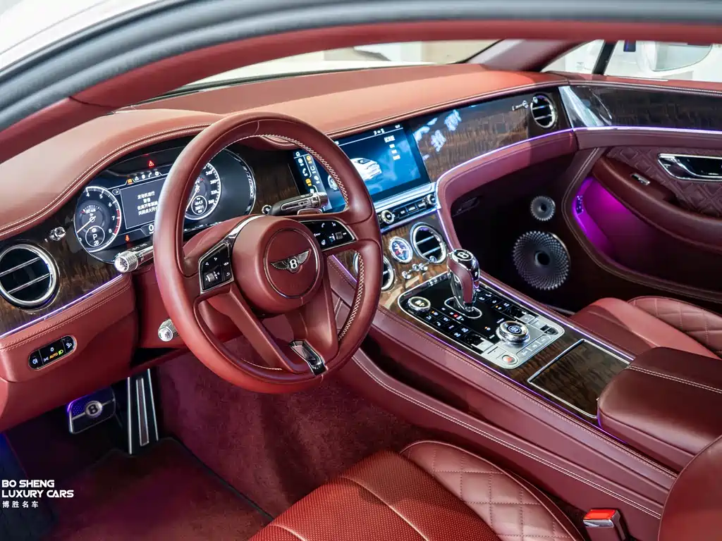 Bentley Continental 2020 — фото 29