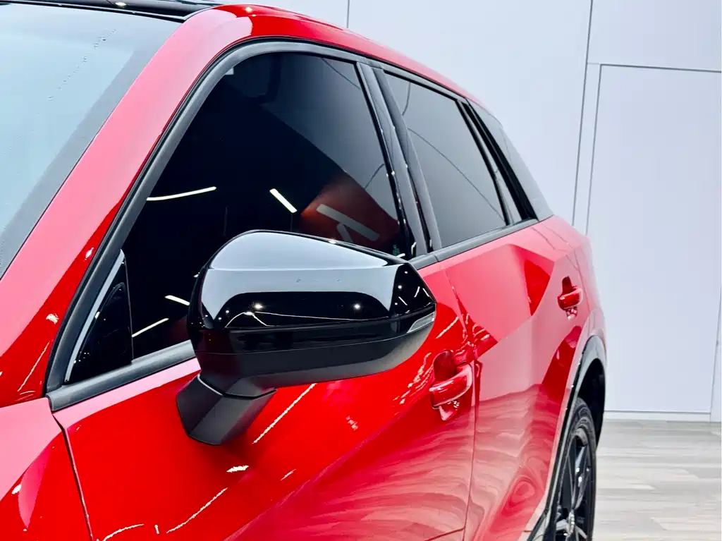 Audi Q2L 2019 — фото 24
