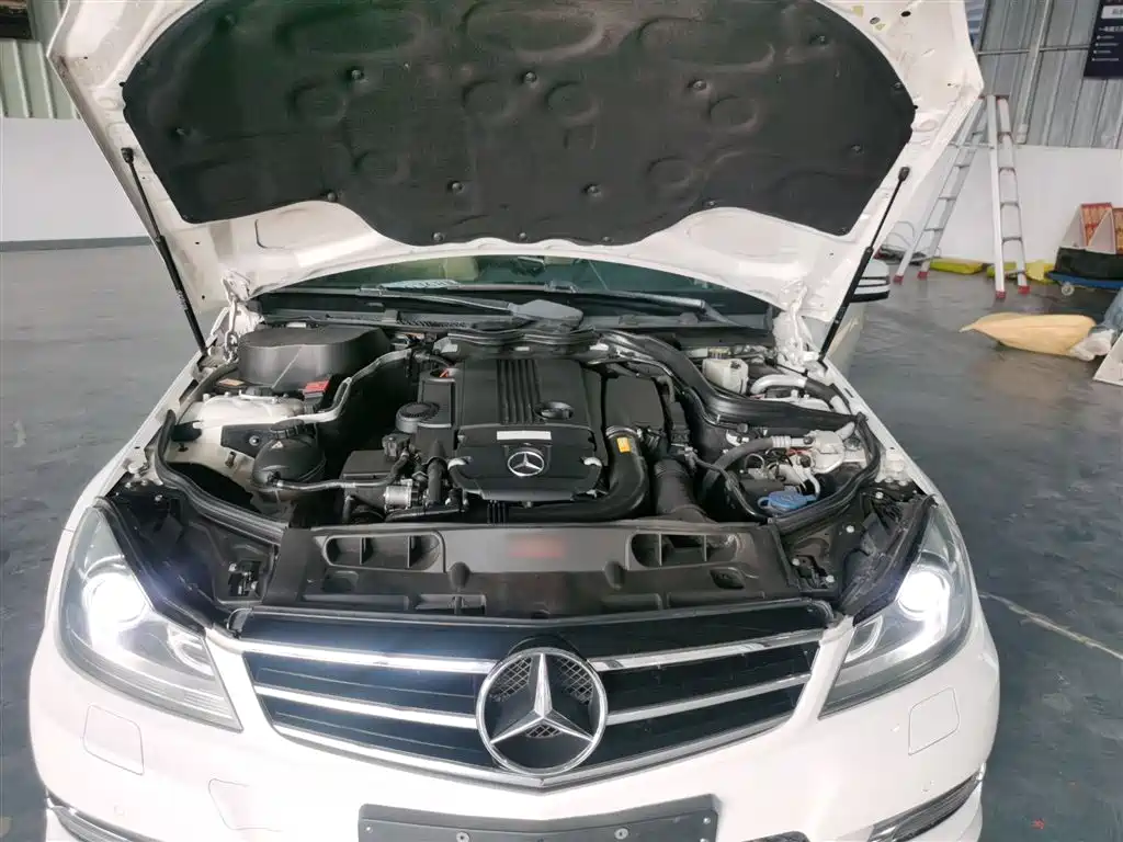 Mercedes-Benz C-Class 2014 — фото 16