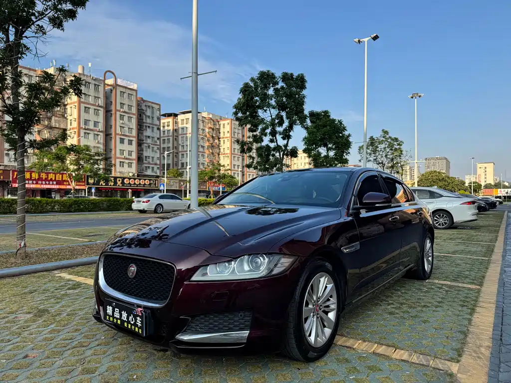 Jaguar XFL 2018 — фото 1
