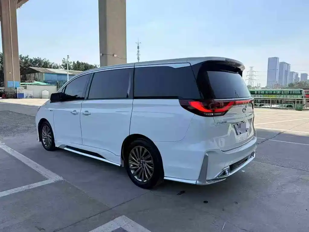 GAC Motor Trumpchi M8 2022 — фото 4
