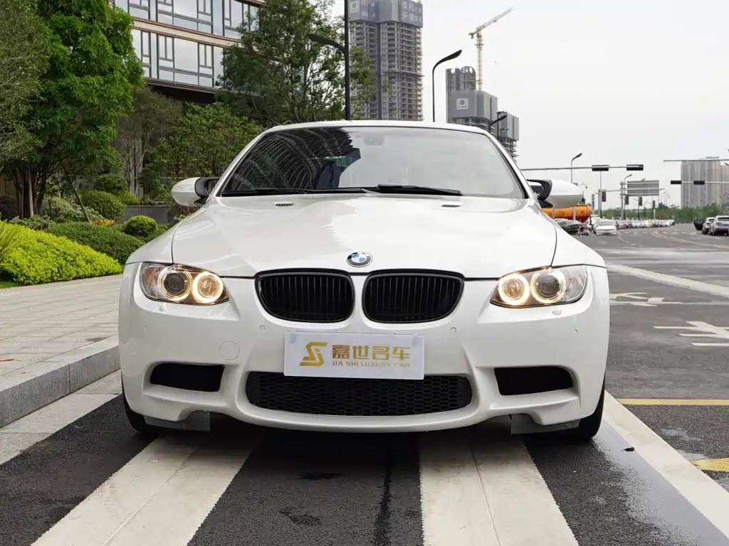 BMW M3 2011 — фото 2