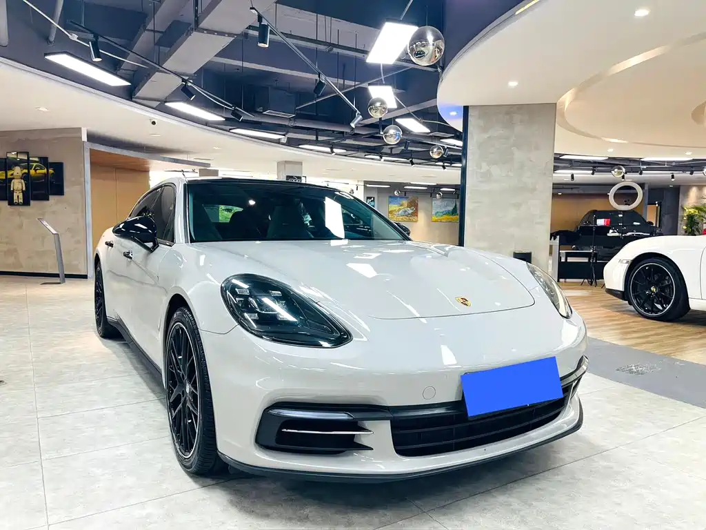 Porsche Panamera 2018 — фото 3